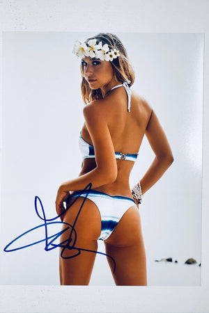 Alexis Ren Hand-Signed 8x10 Glossy Photo – Sports Illustrated Model Authentic Autograph
