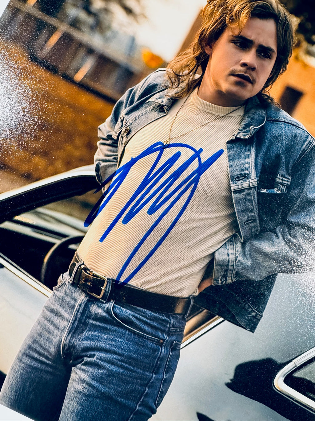 Closeup of Dacre Montgomery autograph on Billy Hargrove Stranger Things signed 8x10 photo