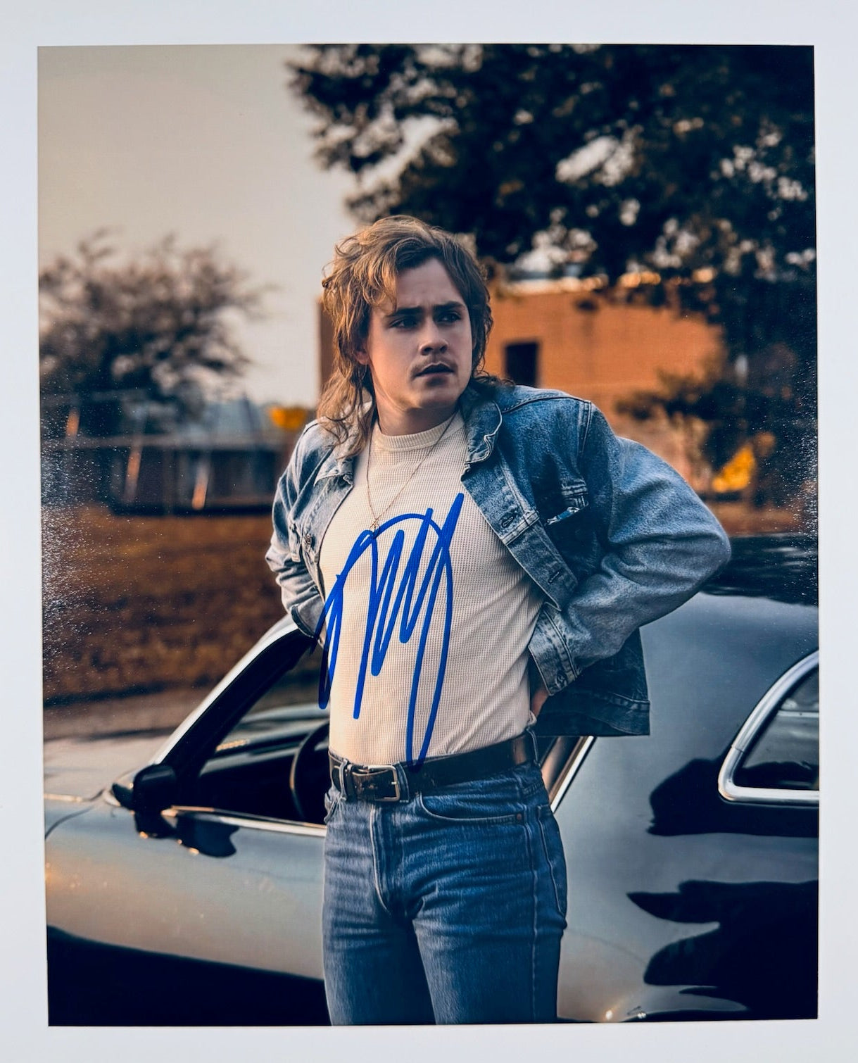 Dacre Montgomery as Billy Hargrove Stranger Things signed 8x10 matte photo front view