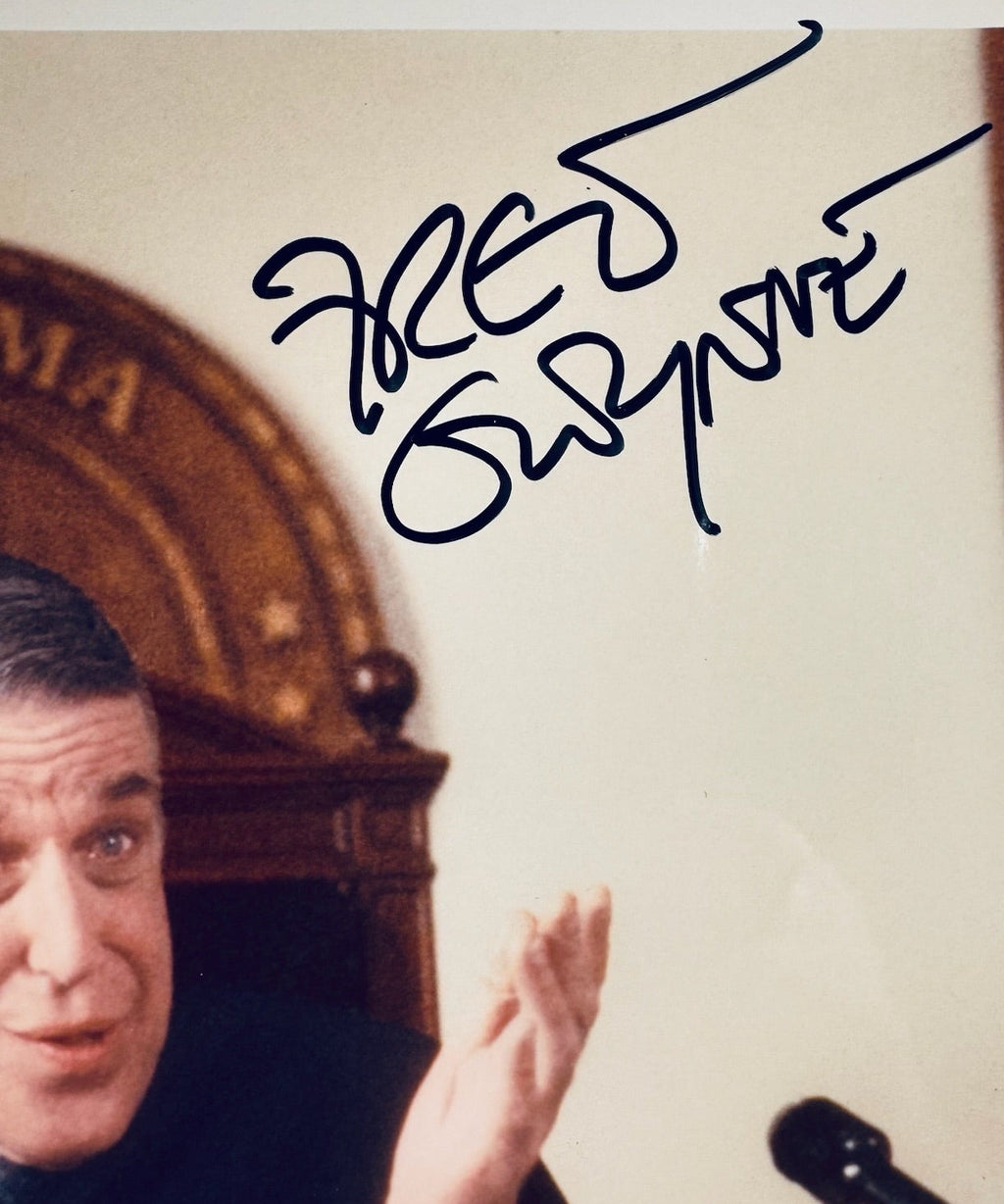 Closeup of Fred Gwynne autograph on My Cousin Vinny signed 10x8 photo