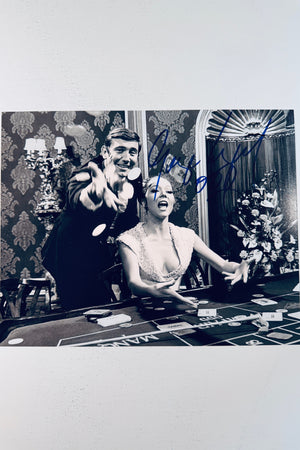 George Lazenby Hand-Signed 8x10 Matte Photo – James Bond On Her Majesty's Secret Service Authentic Autograph
