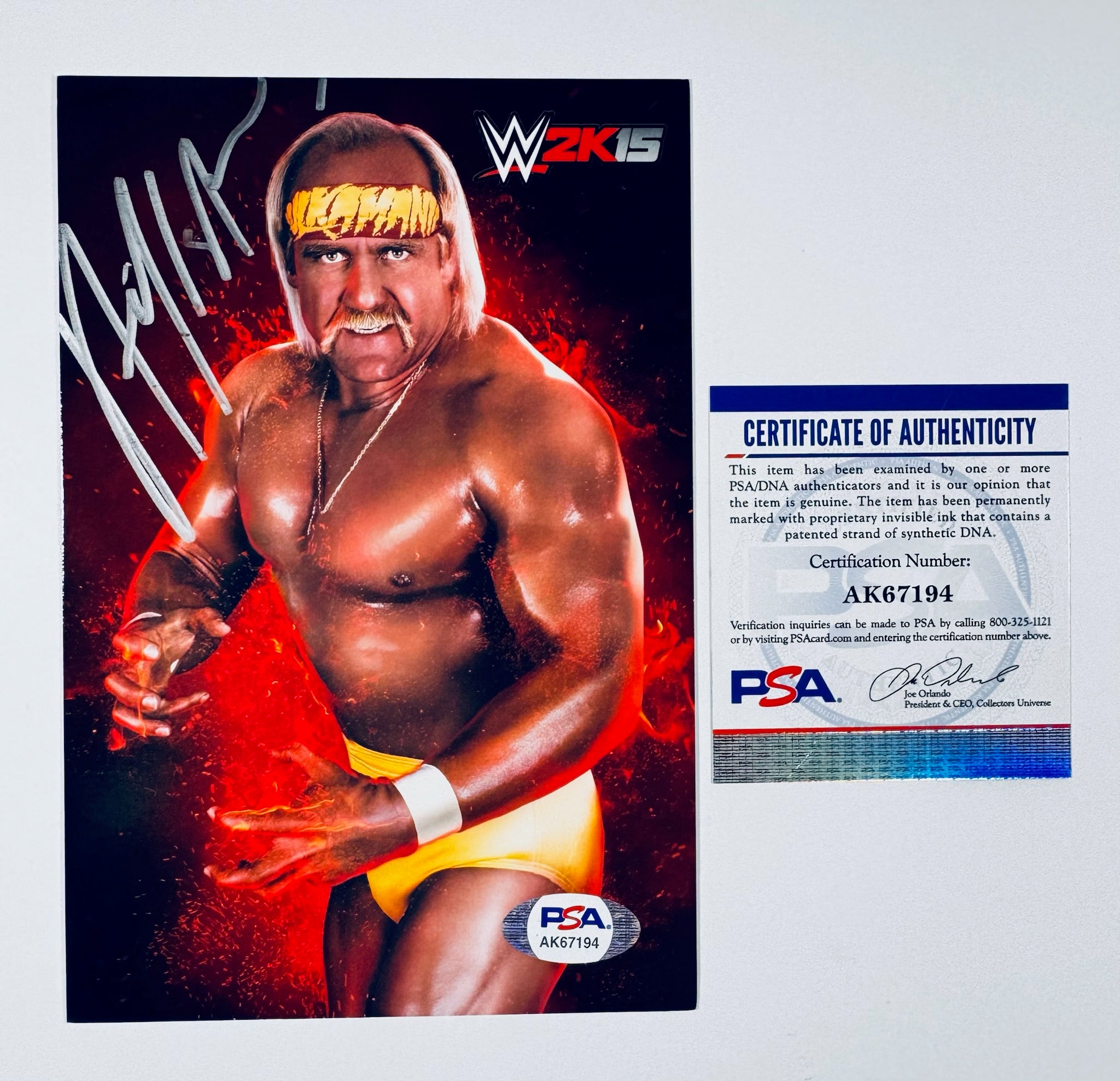 Hulk Hogan signed WWE 2K15 insert card autograph front view