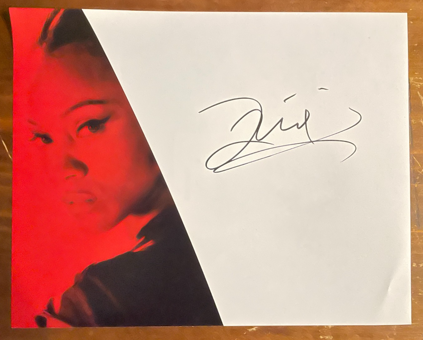 Zoe Saldana Star Trek Signed Autograph Signature 8x10 Color Glossy Photograph