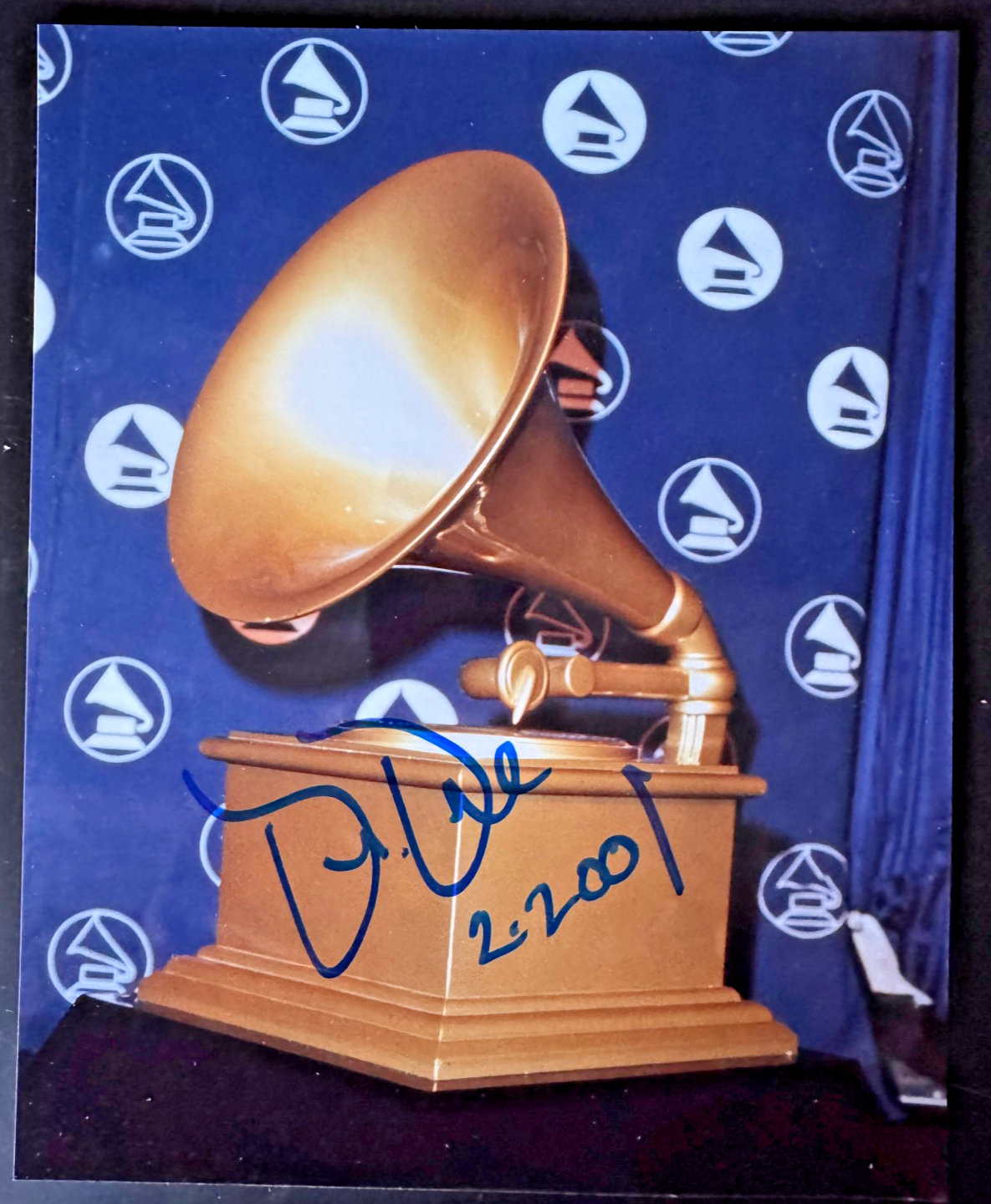 Dr. Dre 2001 Earlier Signed Autograph Signature 8x10 Color when he won 3 Grammys