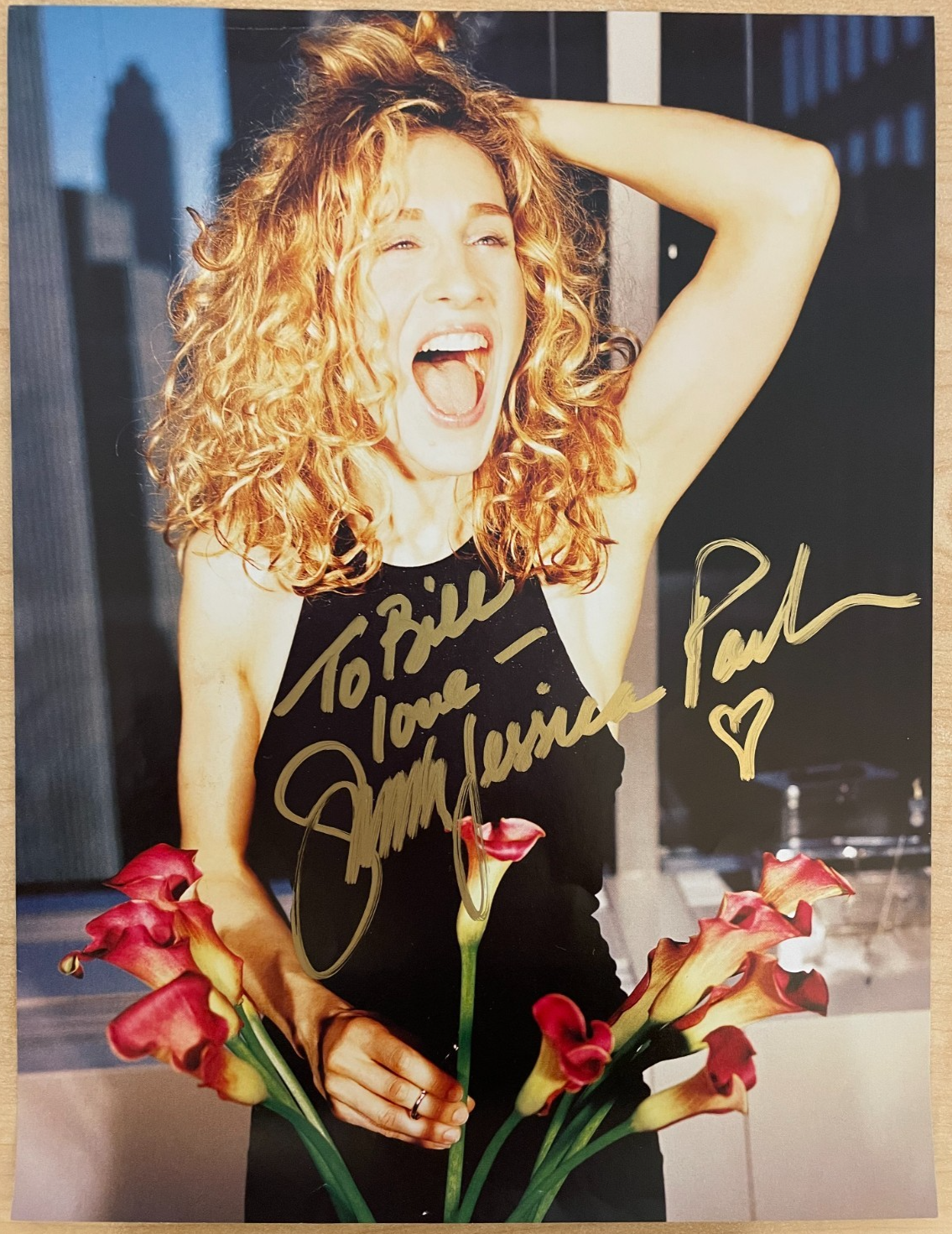 Sarah Jessica Parker Signed Autograph 8.5x11.25 Cut Magazine Photograph