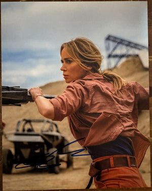Emily Blunt Signed Autograph Signature 8x10 Matte Photograph COA
