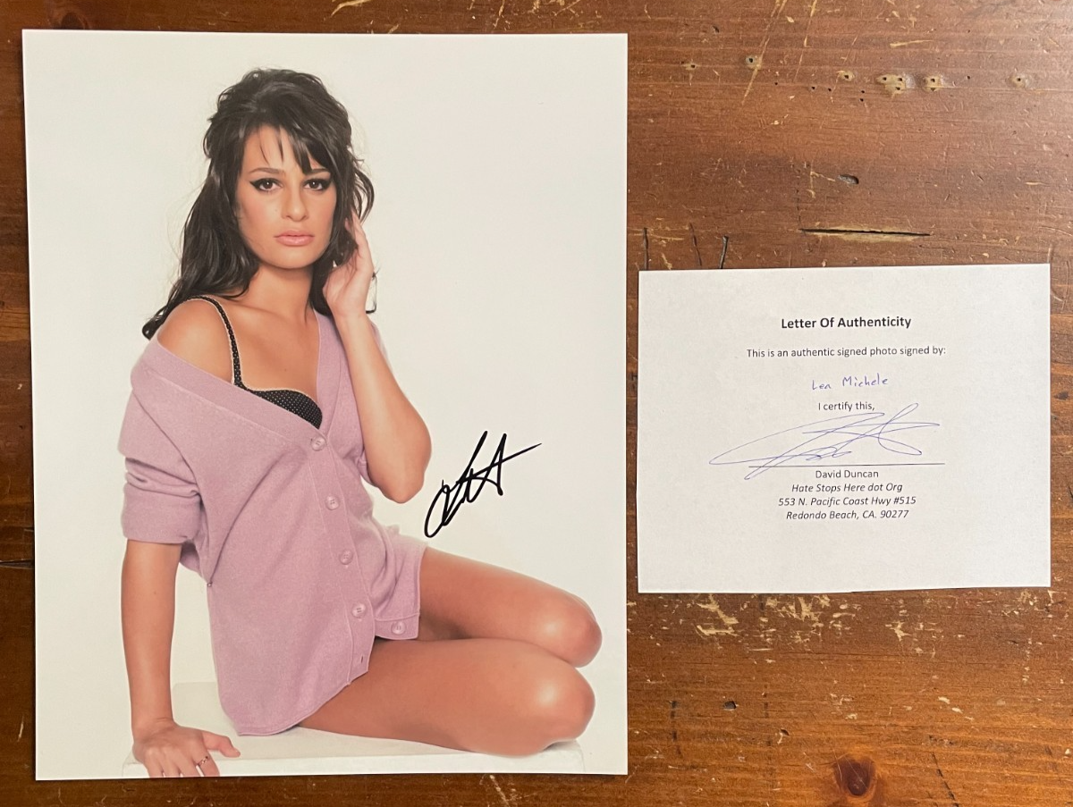 Lea Michele Signed Vintage Autograph Signature 8x10 Color Glossy Photo COA GLEE