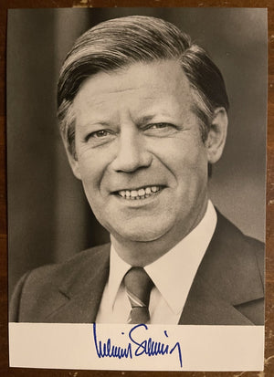 Helmut Schmidt Signed Autograph Signature 4x5.5 B&W Glossy Photograph