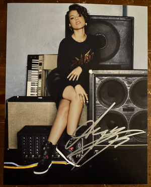 Alicia Keys signed Autographed Signature 8x10 Matte Photograph COA