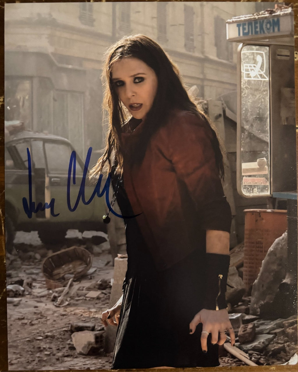 Elizabeth Olsen Avengers Signed Autographed Signature 8x10 Matte Photograph COA