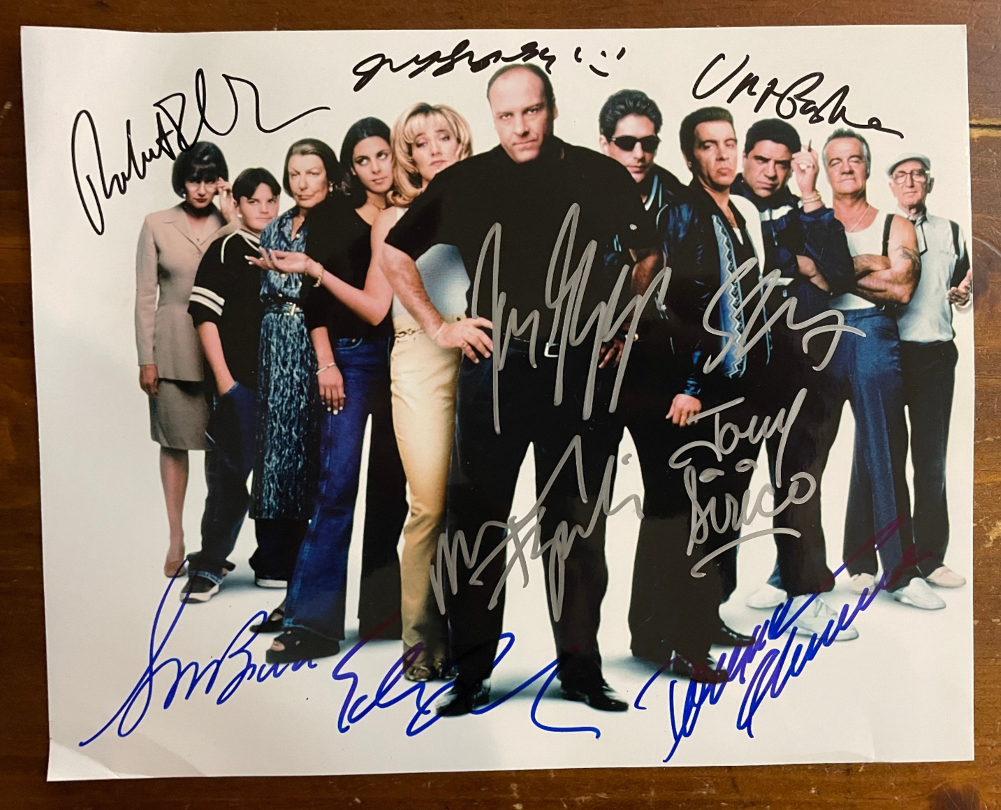 Sopranos Cast Signed Autograph Signatures 10x8 James Gandolfini +9 Photograph