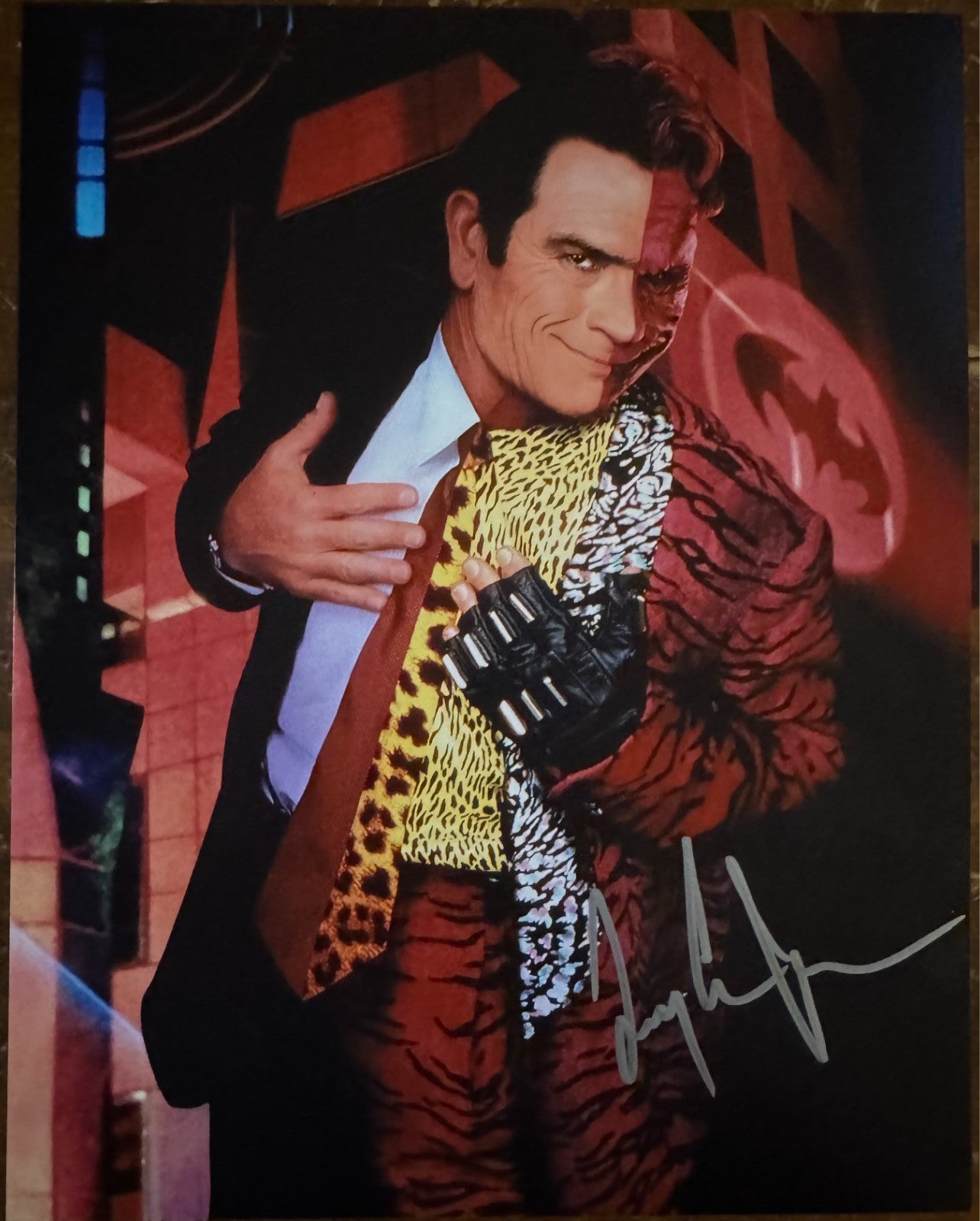 Tommy Lee Jones Batman Two Face signed Autographed Signature 8×10 matte Photo