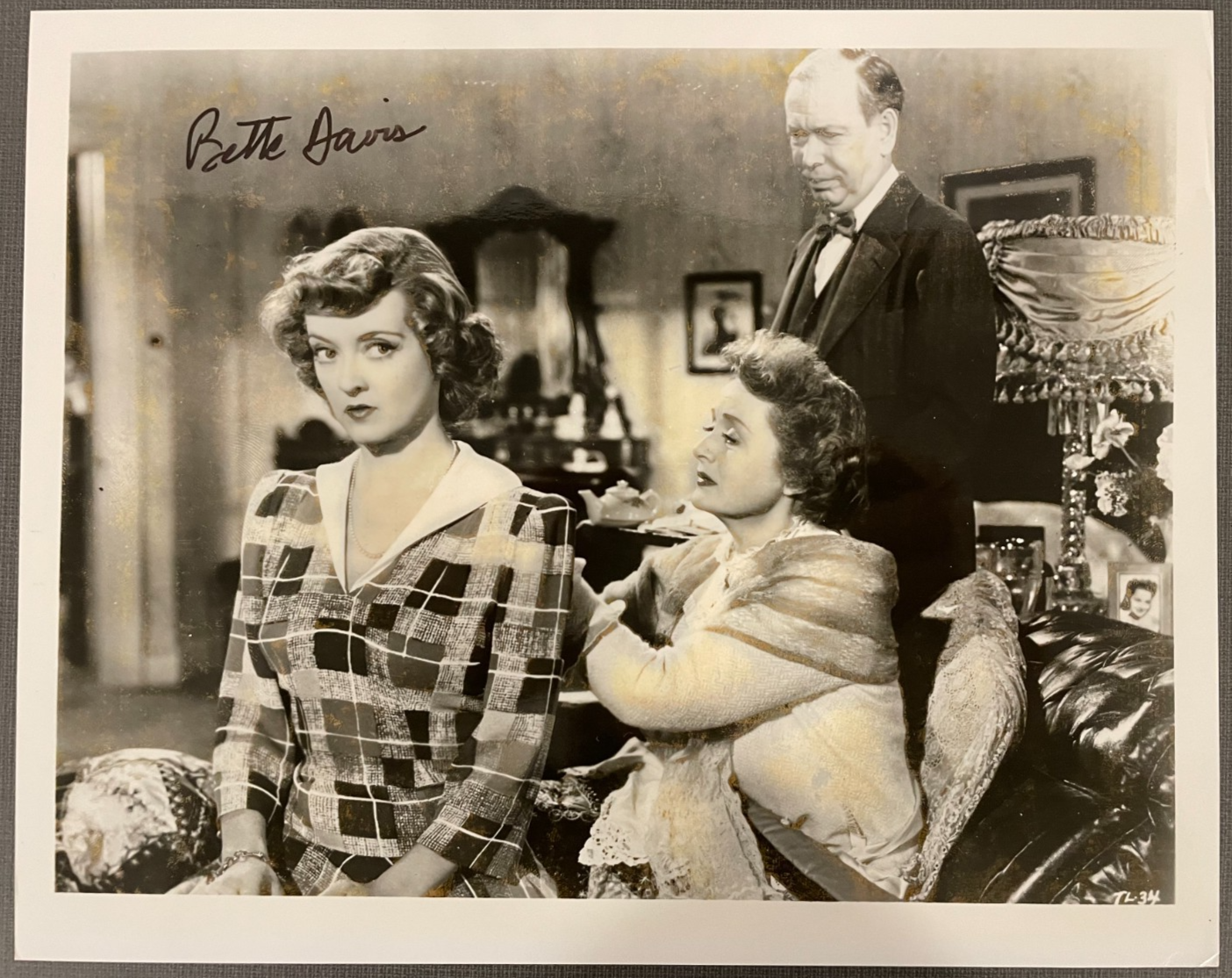 Bette Davis Signed Autograph 10x8 B&W Glossy Photograph In This Our Life