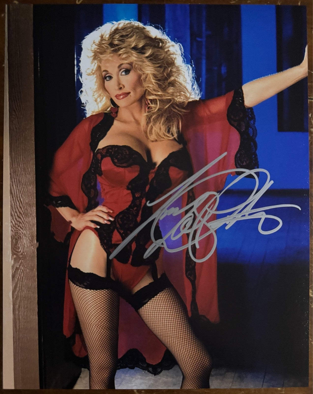 Dolly Parton Signed Autographed Signature 8x10 Matte Photograph COA