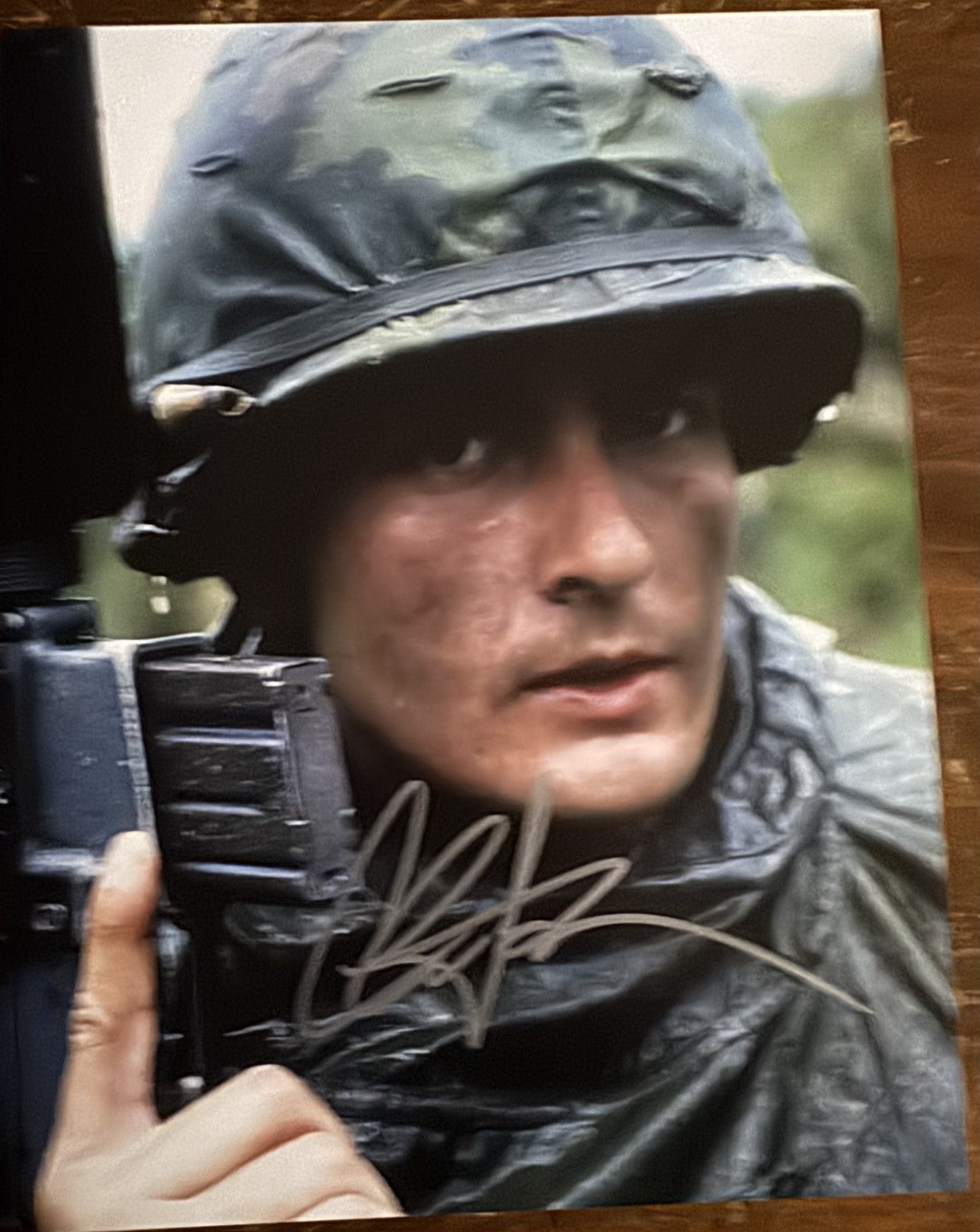 Charlie Sheen Platoon Signed Autographed Signature 8×10 Matte Photograph