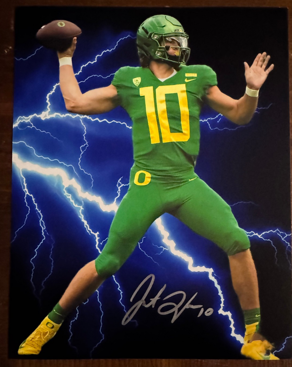 Justin Herbert Signed Autographed Signature 8x10 Matte Photograph COA