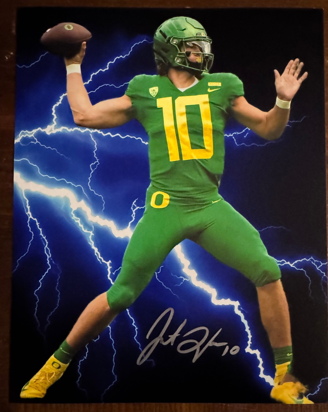 Justin Herbert Signed Autographed Signature 8x10 Matte Photograph COA