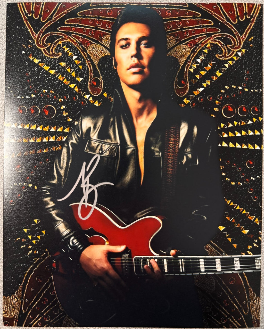 Austin Butler Elvis Signed Autograph Signature 8x10 Matte Photograph COA