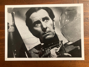 Peter Cushing Signed Autograph Signature 5.75x4 Vintage B&W Glossy Photograph
