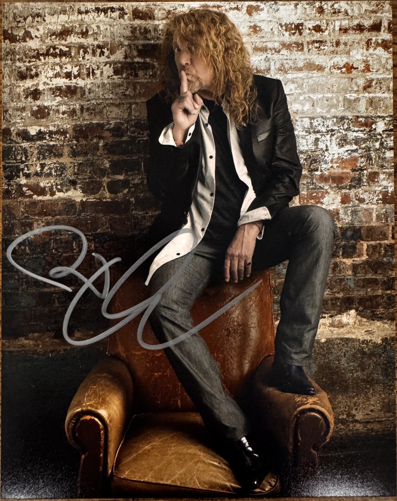 Robert Plant Led Zeppelin Autographed Signature 8x10 Matte Photograph COA