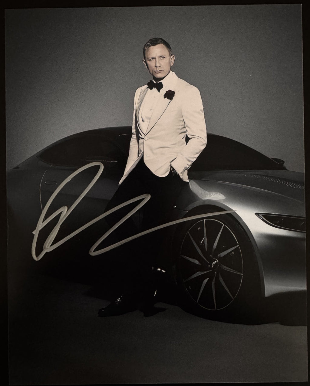 Daniel Craig James Bond 007 Signed Autographed Signature 8x10 Matte Photo COA