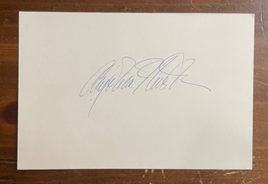 Anjelica Houston Signed Autograph Signature 4x6 Index Card