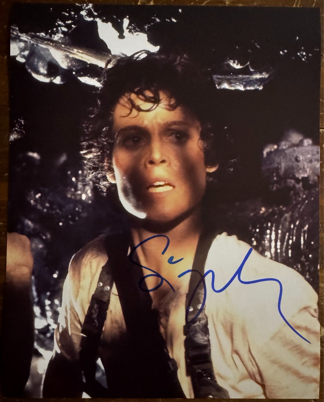 Sigourney Weaver Aliens signed Autographed Signature 8x10 Matte Photograph COA