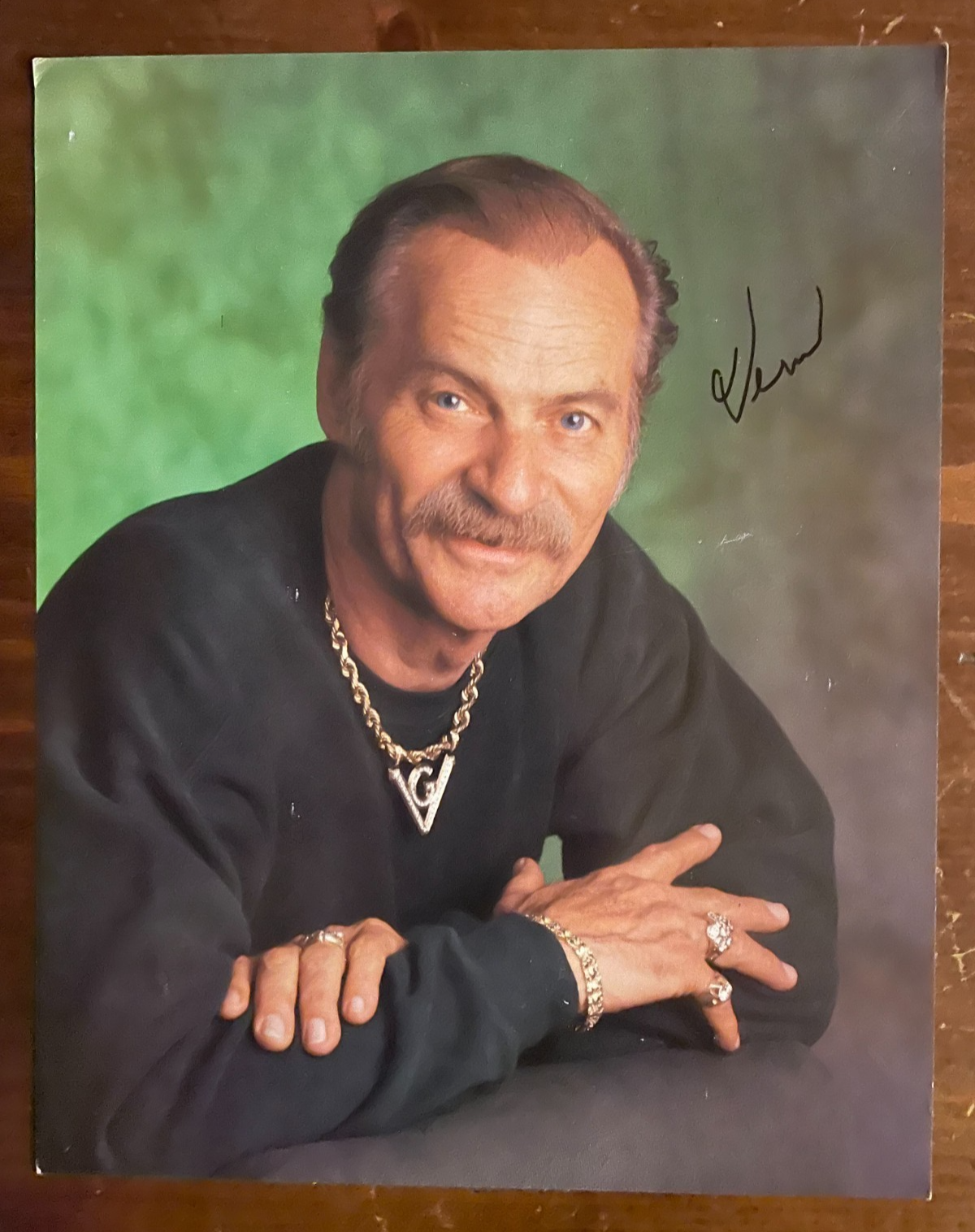 Vern Gosbin Signed Autograph Signature 8x10 Color Glossy Photograph