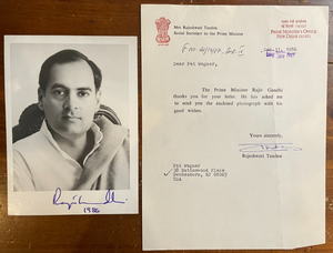 Rajiv Gandhi Signed Autograph Signature 4.75x6.5 B&W Glossy Photograph
