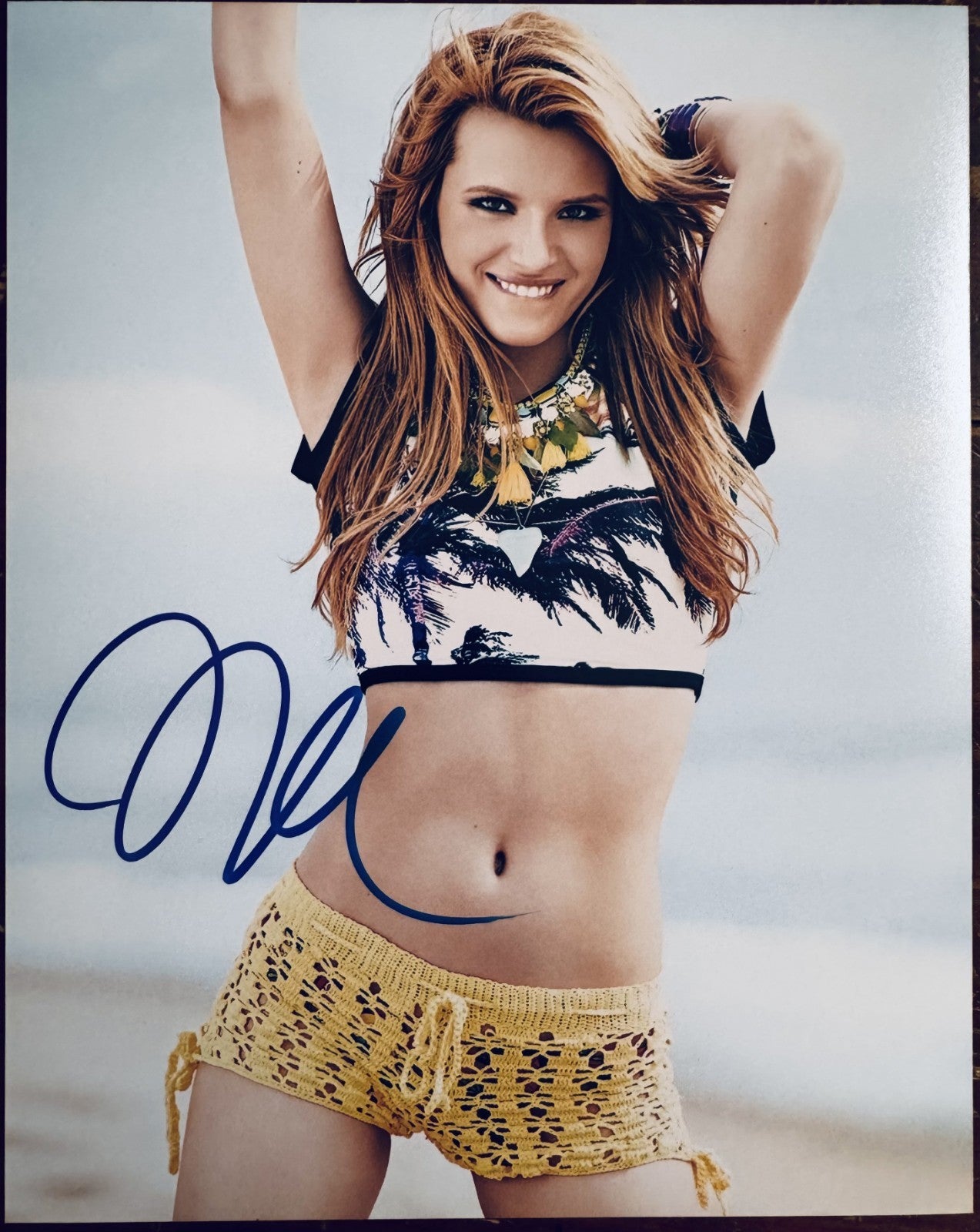 Bella Thorne Shake It Up Signed Autographed Signature 8x10 Matte Photograph COA