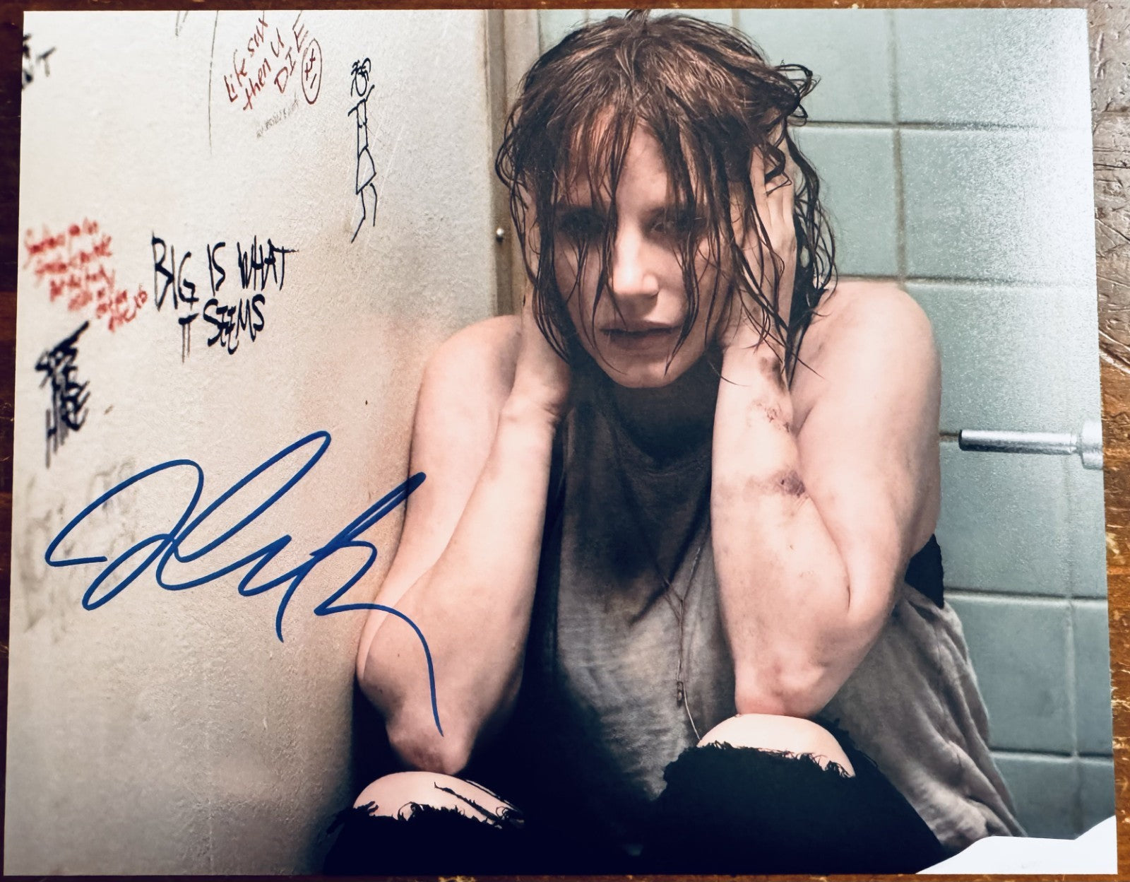 Jessica Chastain IT Signed Autographed Signature 8x10 Matte Photograph COA