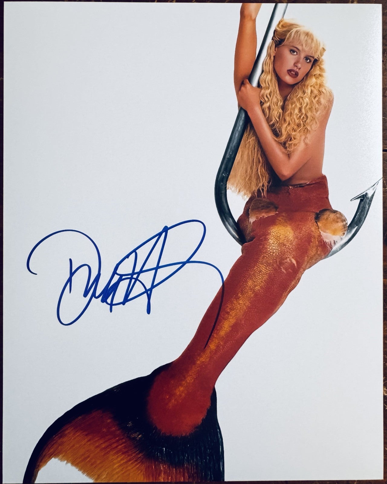 Daryl Hannah Splash Signed Autographed Signature 8x10 Matte Photograph COA