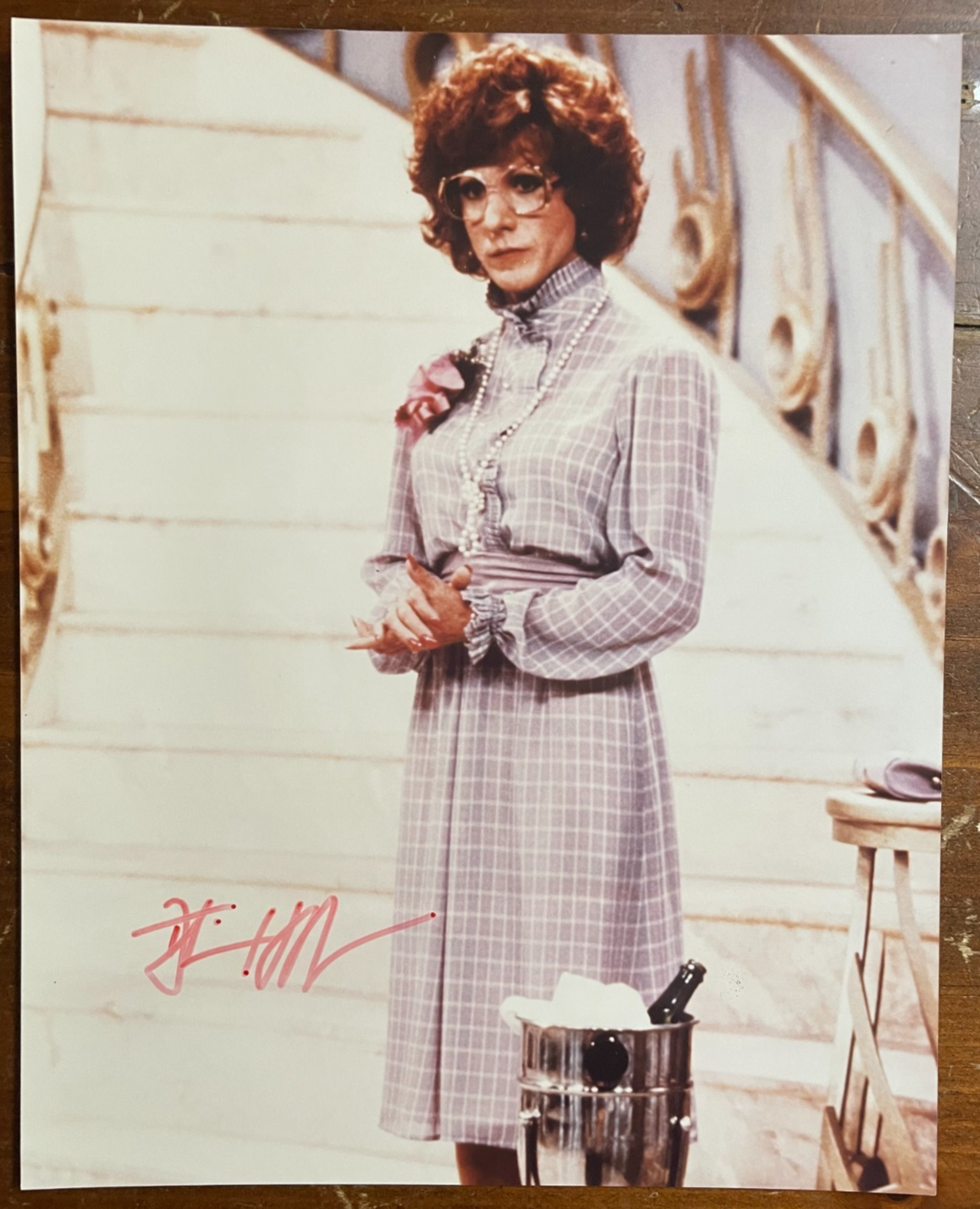 Dustin Hoffman Signed Autograph Signature 8x10 Color Glossy Photograph Tootsie