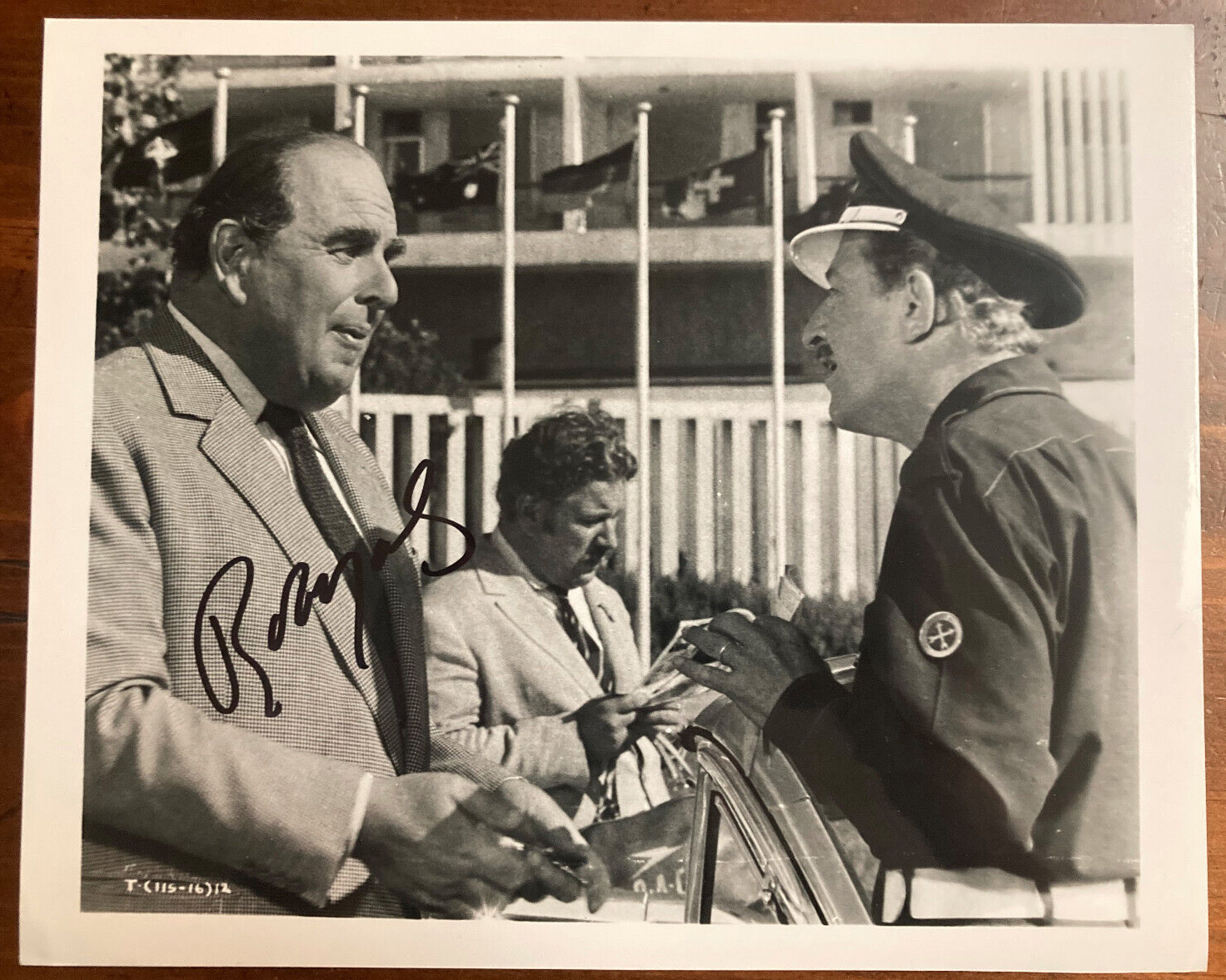 Robert Morley Signed Autograph Signature 10x8 Vintage Movie B&W Glossy Photograp