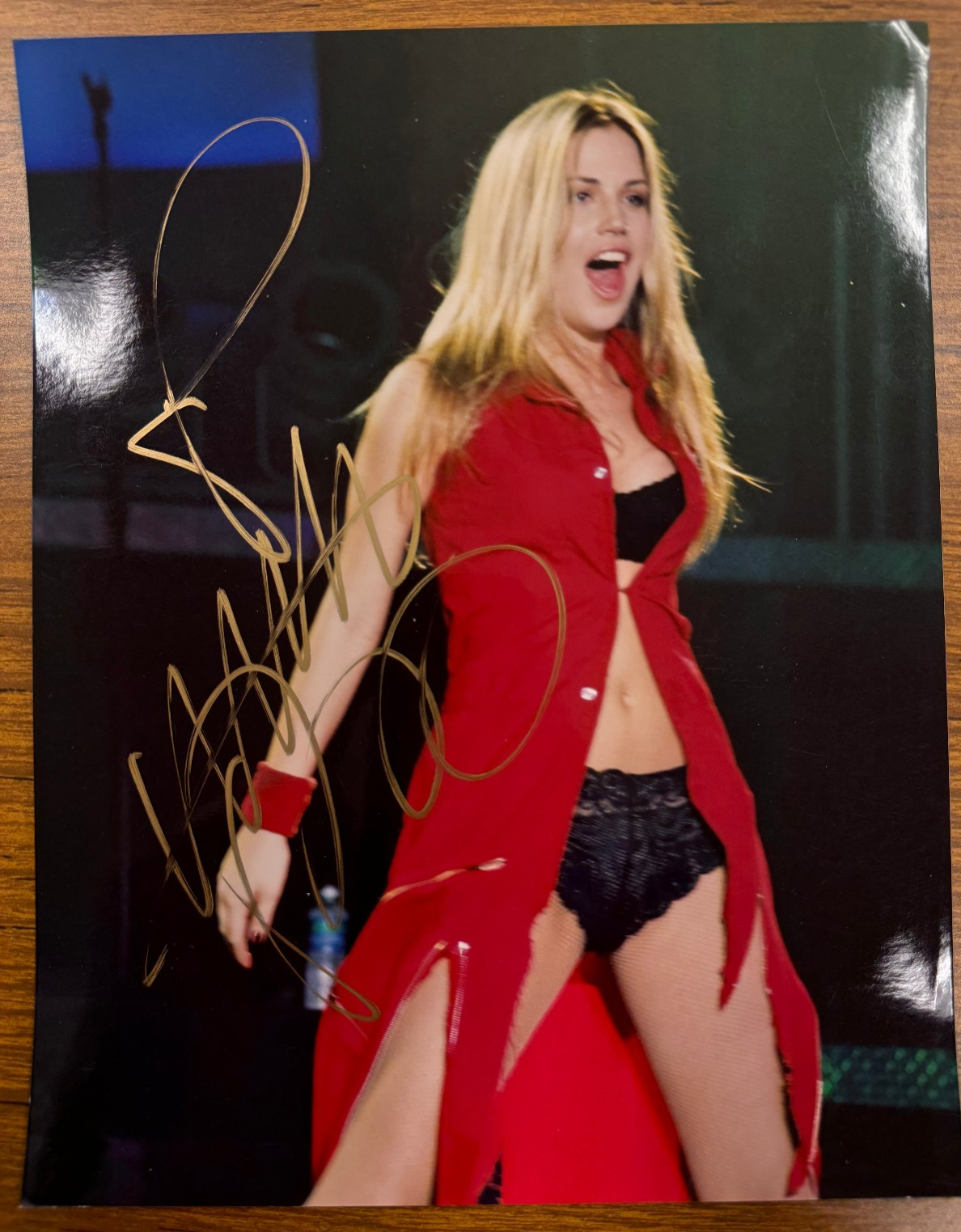 Mandy Moore Signed Autograph Signature 8x10 Color Glossy Photograph