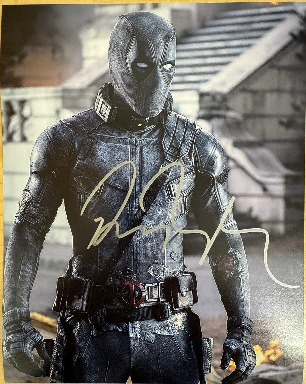 Ryan Reynolds Deadpool Signed Autographed Signature 8x10 Matte Photograph COA