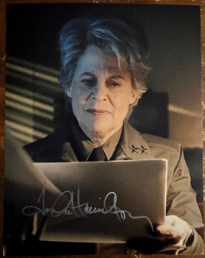 Linda Hamilton Dr. Kay Autographed Signature 8x10 Matte Stranger Things COA