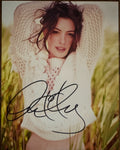 Anne Hathaway signed Autographed Signature 8×10 matte photograph