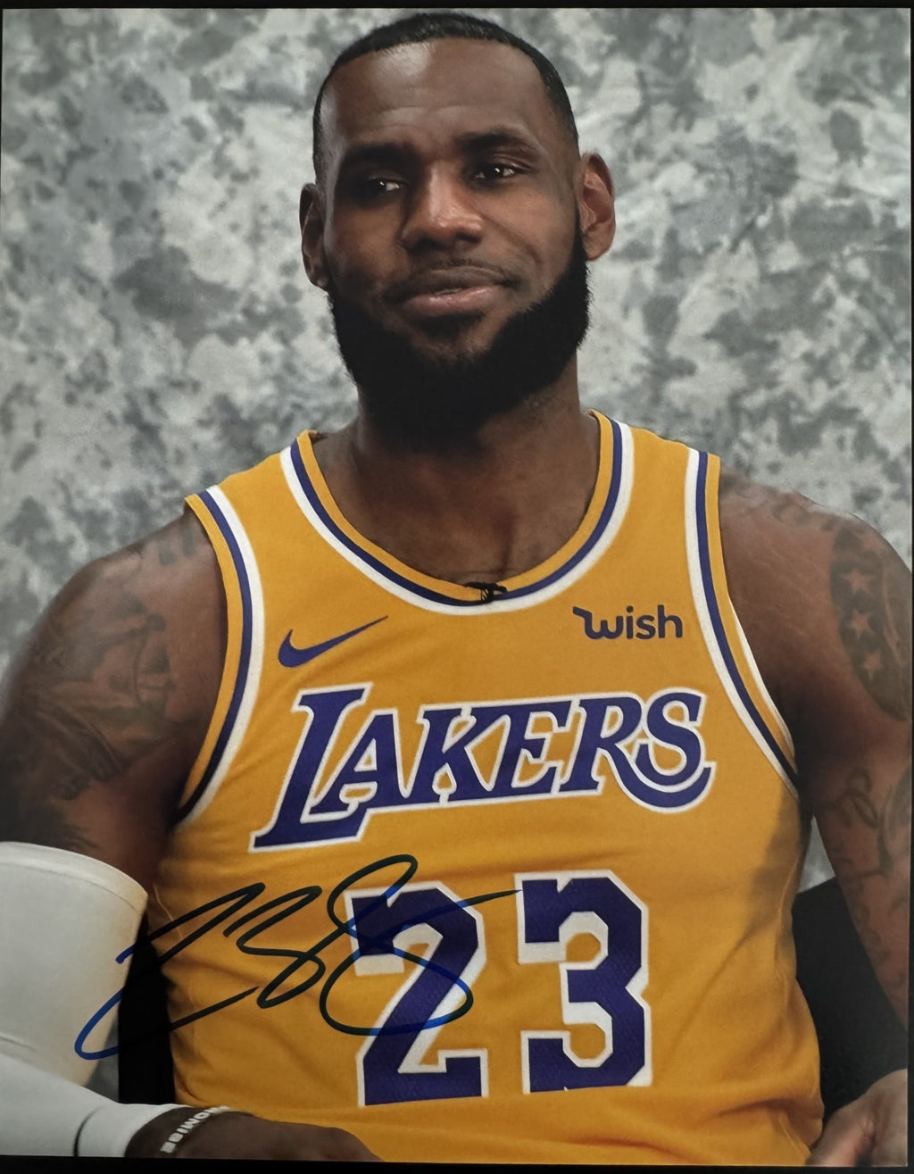 LeBron James LA Lakers Signed Autograph Signature 8x10 Matte Photograph COA