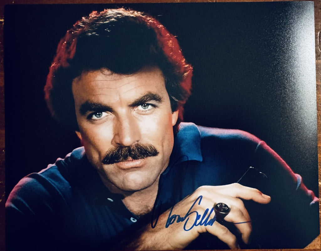Tom Selleck Magnum PI Signed Autographed Signature 8x10 Matte Photograph COA
