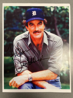 Tom Selleck Signed Autograph Signature 8.5x11 Color Photograph Magnum P.I.
