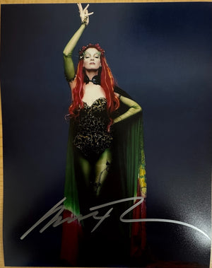 Uma Thurman Batman & Robin Poison Ivy Signed Autographed 8x10 Matte Photo COA