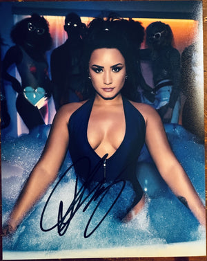 Demi Lovato Signed Autographed Signature 8x10 Matte Photograph COA